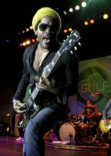 Lenny Kravitz regresa con nuevo material discográfico