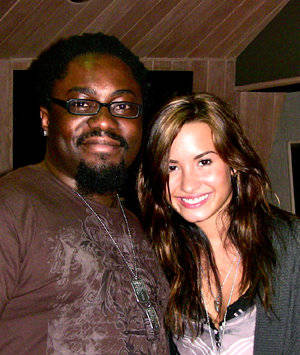 Demi Lovato en el estudio de grabación Demi Lovato en el estudio de grabación