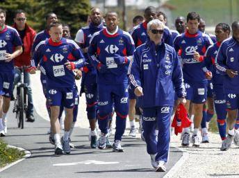 Francia: Domenech pasa a 23 jugadores