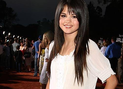 Difunden imágenes incómodas de Selena Gomez pero ni siquiera es ella?