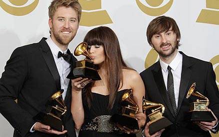 Lady Antebellum aún sorprendidos por sus cinco premios Grammy