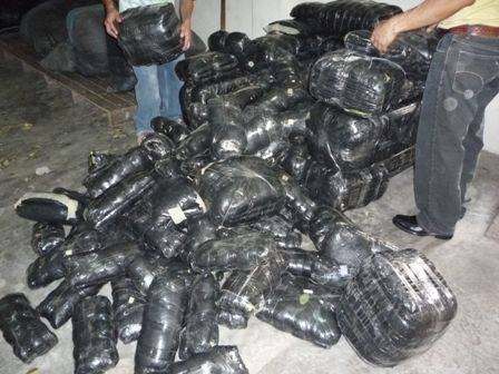 Policía decomisa 47 kilos de PBC en Huancayo