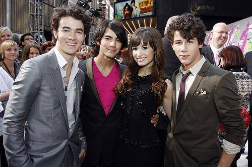 Demi Lovato abrió concierto de los Jonas Brothers en Puerto Rico