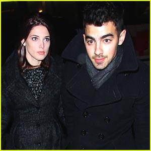 Ashley Greene no quiere hablar de su relación con Joe