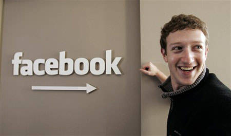 Mark Zuckerberg fundador de Facebook, mejora su imagen pública Mark Zuckerberg fundador de Facebook, mejora su imagen pública