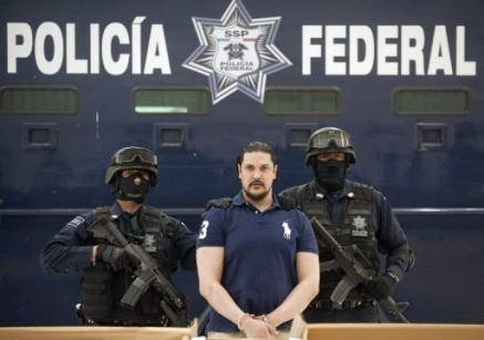 Detenido un mexicano acusado de disparar al futbolista paraguayo Cabañas Detenido un mexicano acusado de disparar al futbolista paraguayo Cabañas