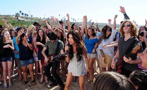 Selena Gómez grabó 'Who Says' junto a sus fanáticos