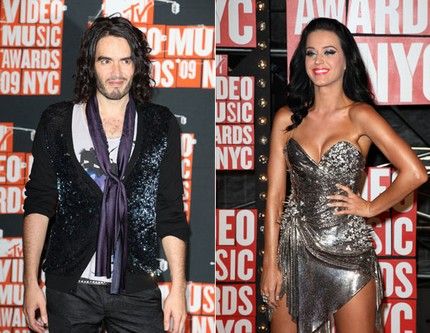 Katy Perry molesta por actitud coqueta de su novio Russell Brand Katy Perry molesta por actitud coqueta de su novio Russell Brand