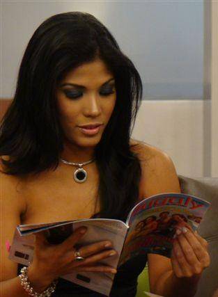 Karen Dejo no demandará a ex pareja que la tildó de bisexual Karen Dejo no demandará a ex pareja que la tildó de bisexual