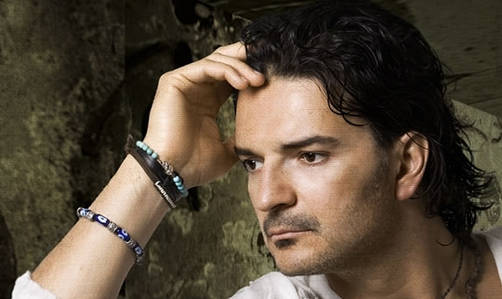 Ricardo Arjona lanza videoclip de 'Puente' Ricardo Arjona lanza videoclip de 'Puente'