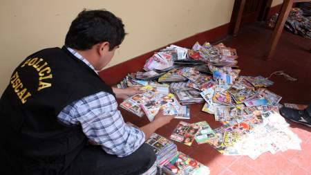 Policia Nacional del Perú incauta cerca de cinco mil CDs Y DVDs piratas