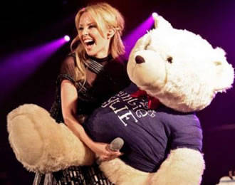 Kylie Minogue fue censurada en Facebook por culpa de un juguete sexual Kylie Minogue fue censurada en Facebook por culpa de un juguete sexual