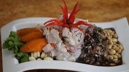 Cena de Gala con cocina peruana en favor de estudiantes chinos Cena de Gala con cocina peruana en favor de estudiantes chinos