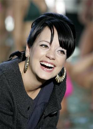 Lily Allen no sabe que nombre ponerle a su hijo cuando nazca