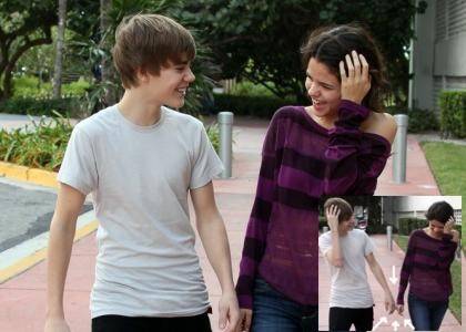 Justin Bieber y Selena Gómez son fotografiados muy cariñosos