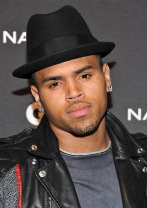 Chris Brown: Quiero vender un millón de copias de FAME