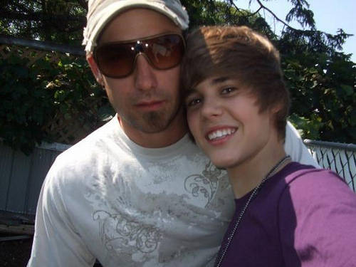 Justin Bieber comenta sobre la relación con su padre, Jeremy Bieber