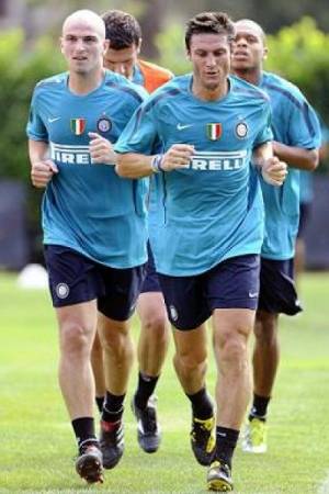 Zanetti y Cambiasso son convocados a la selección de Argentina