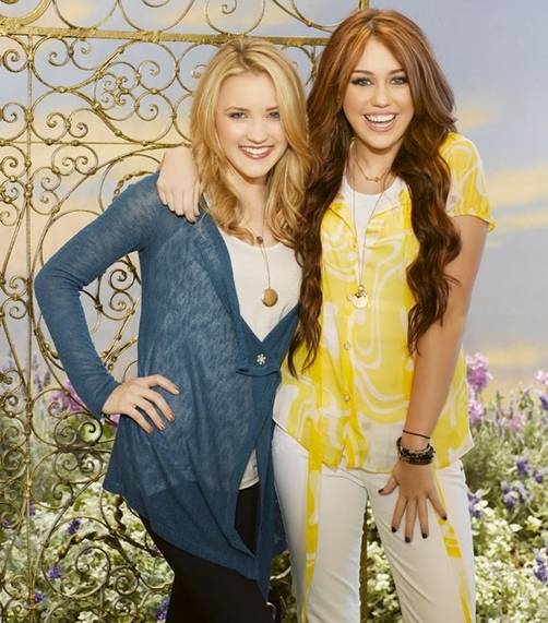 Miley Cyrus y Emily Osment en nuevas fotos de Hannah Montana Forever