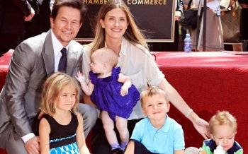 Mark Wahlberg todo un padre de familia