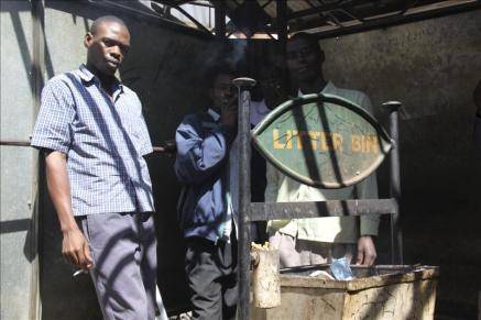 Nairobi, la ciudad en la que está prohibido fumar... hasta en la calle