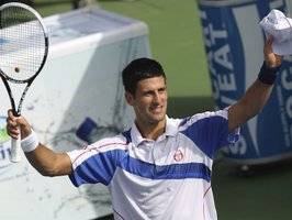Djokovic inicia con pie derecho en Dubai
