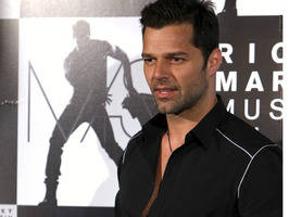 Ricky Martin sigue firme en darles una hermana a sus gemelos