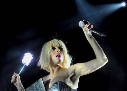 Lady Gaga encanta a sus fans en la segunda fecha en el Madison Square Garden