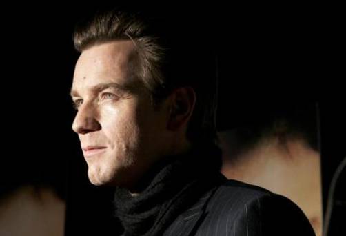 Ewan McGregor: 'Estamos desnudos al final del día y a veces en medio de él, si tenemos suerte'. Ewan McGregor: 'Estamos desnudos al final del día y a veces en medio de él, si tenemos suerte'.