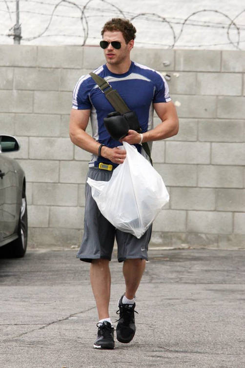 Kellan Lutz tiene mejor cuerpo que Taylor Lautner y Zac Efron según MensHealth
