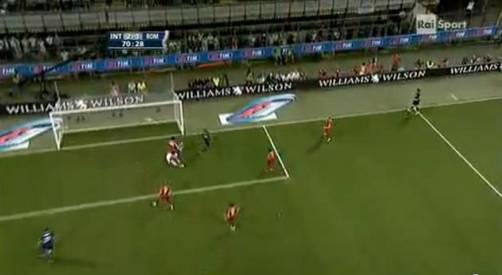 Samuel Eto'o, su gol ante la Roma en la final de la Supercopa de Italia