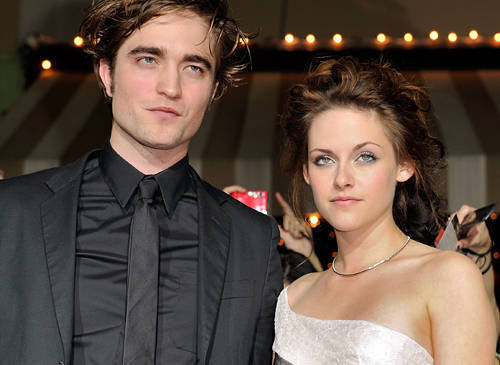Robert Pattinson y Kristen Stewart filmarán 'Amanecer' en forma tradicional