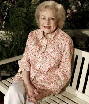 Betty White es la artista del año