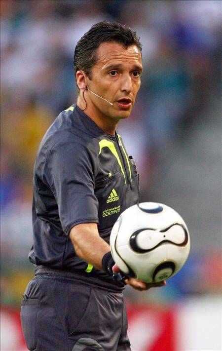 Sudáfrica 2010: Larrionda y Rosetti pagan por sus polémicos arbitrajes Sudáfrica 2010: Larrionda y Rosetti pagan por sus polémicos arbitrajes