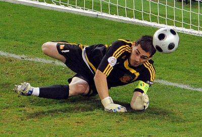 Mundial Sudafrica 2010: Iker Casillas va por la historia en Sudáfrica 2010 Mundial Sudafrica 2010: Iker Casillas va por la historia en Sudáfrica 2010