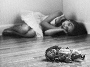 Niñas son obligadas a casarse con hombres que les duplican y triplican la edad