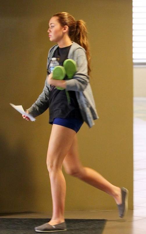 Fotos: Miley Cyrus asiste a clases de baile en Los Ángeles