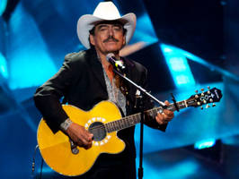 Joan Sebastian en problemas con la justicia