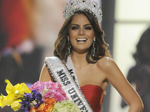 Miss Universo Jimena Navarrete recibe felicitación de presidente de México