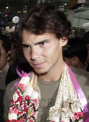 Nadal debe dosificarse para prolongar su carrera, dice su médico
