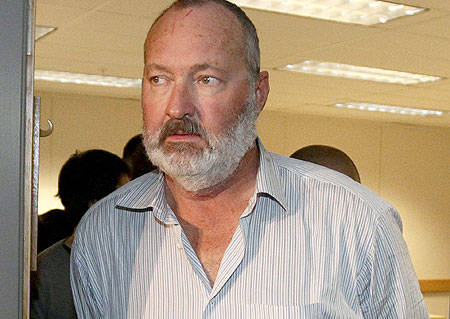 Randy Quaid se quedará en Canadá hasta principios del 2011