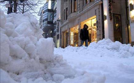 La nieve vuelve a dejar a Bélgica prácticamente paralizada