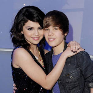 EL romance de Selena Gómez y Justin Bieber sigue adelante