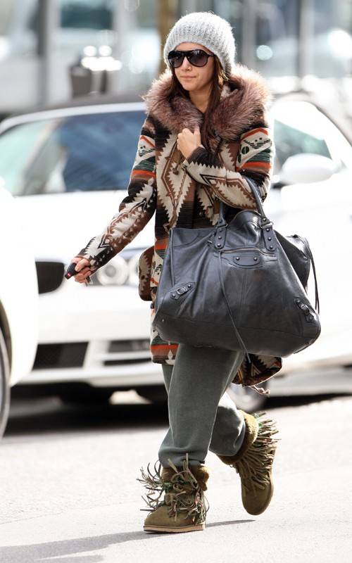 Fotos: Ashley Tisdale de camino al gym en Canadá