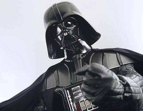 James Bond derrota a Darth Vader en subasta