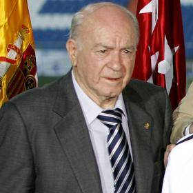 Real Madrid informa que Alfredo Di Stefano ha sido hospitalizado Real Madrid informa que Alfredo Di Stefano ha sido hospitalizado