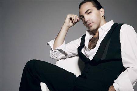 Cristian Castro vuelve a la cima con 'Viva El Príncipe'
