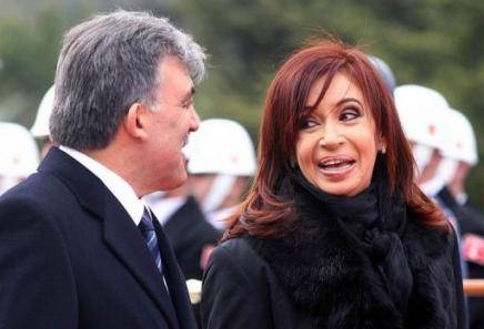 La presidenta argentina sufre una lipotimia y debe guardar reposo