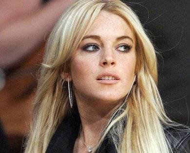 Lindsay Lohan no usará más el apellido de su padre