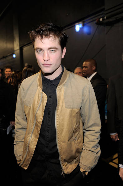 Robert Pattinson y sus sacrificios por Kristen Stewart